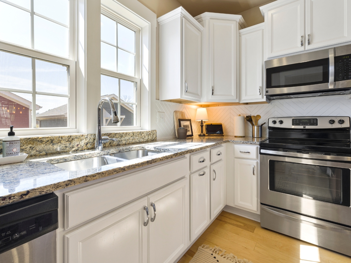 Kitchen Interior with Appliances - Texas News, Places, Food, Recreation, and Life.