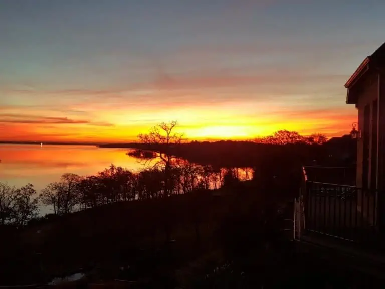 Sunrise on Lewisville Lake. - Texas View