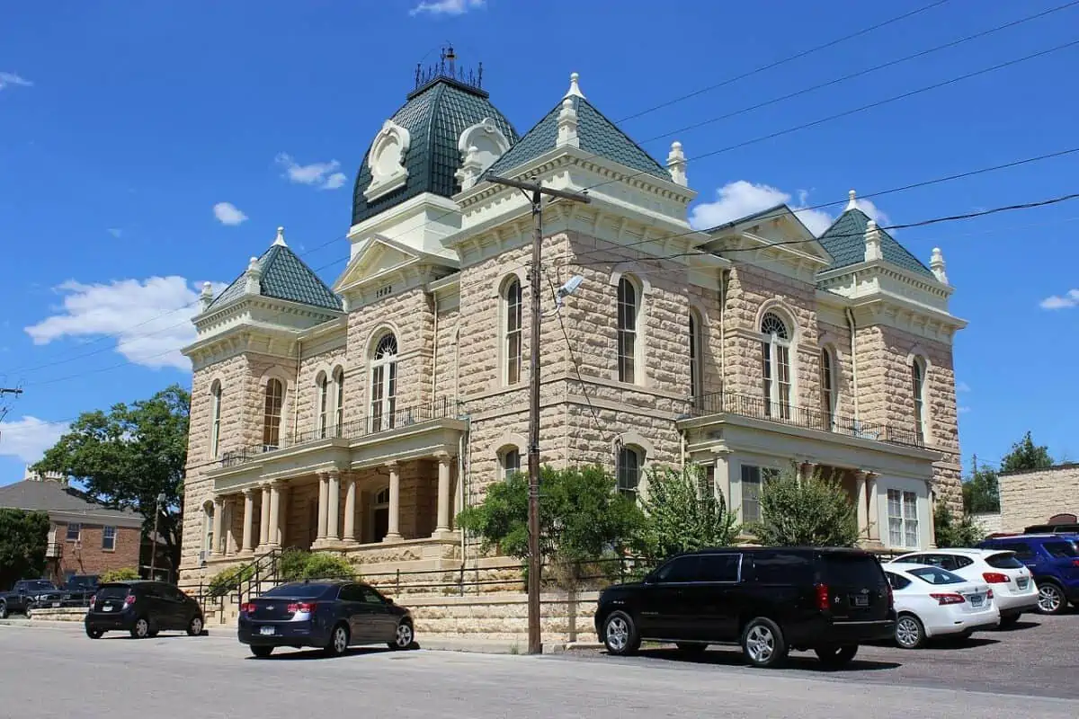Crockett County Courthouse Ozona. - Texas View