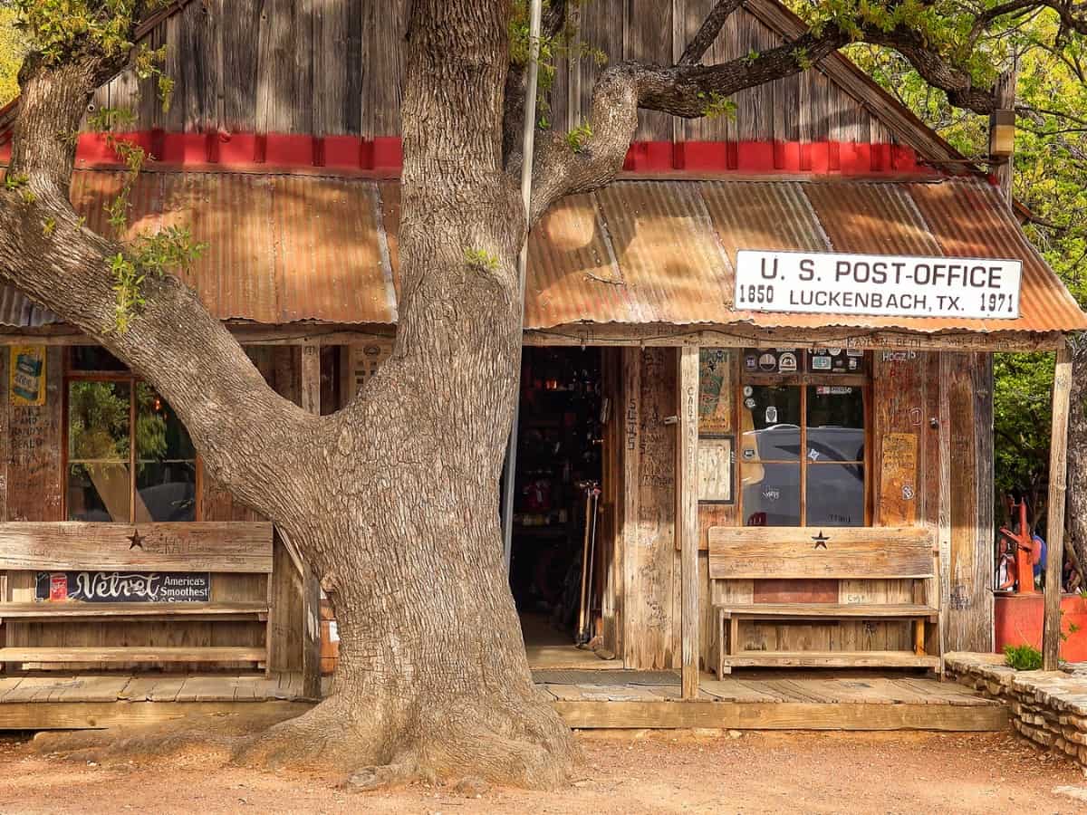 Luckenbach Texas Post Office Store and Bar. - Texas View