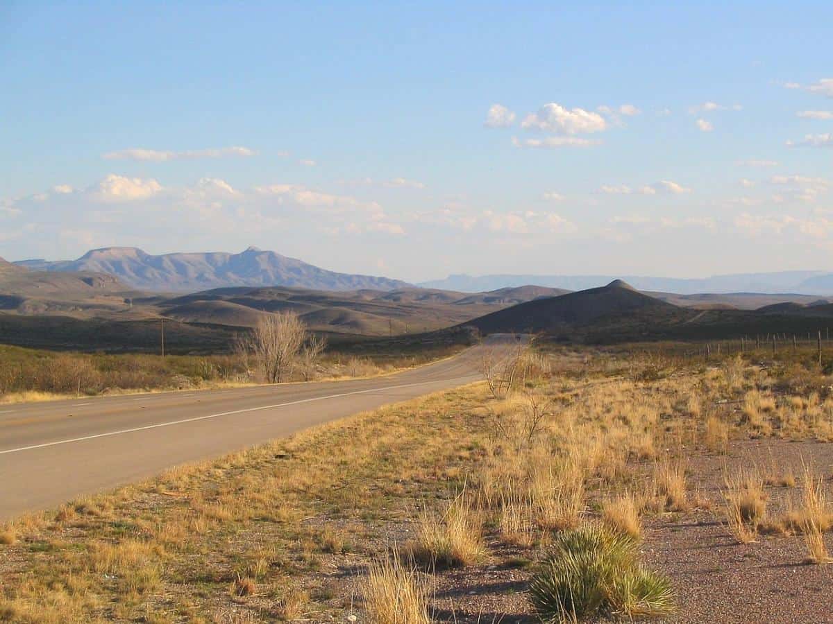 State Rout.e 54 Heading South to Van Horn - Texas News, Places, Food, Recreation, and Life.