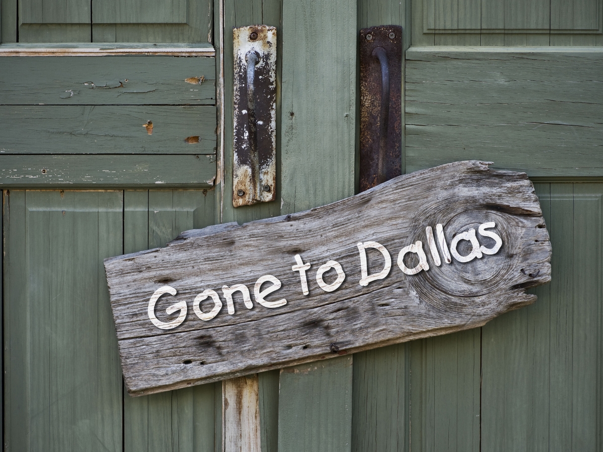 Gone to Dallas door notice - Texas View