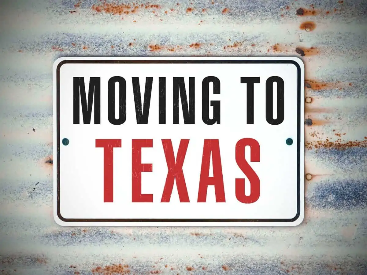 Moving to Texas sign - Texas News, Places, Food, Recreation, and Life.
