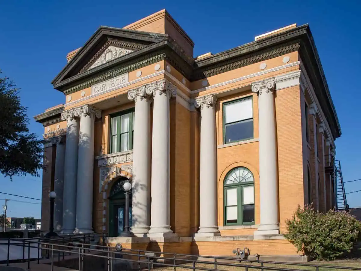 Cleburne Carnegie Library Was Built In 1905. - Texas News, Places, Food, Recreation, And Life.