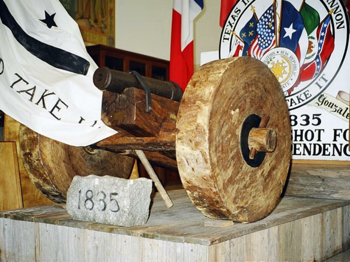 The Come And Take It Cannon Of The Battle Of Gonzales Of The Texas Revolution. - Texas News, Places, Food, Recreation, And Life.