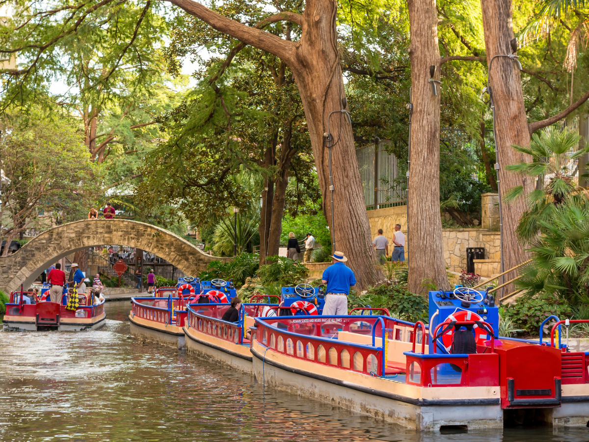 River Walk In San Antonio Texas - Texas News, Places, Food, Recreation, And Life.